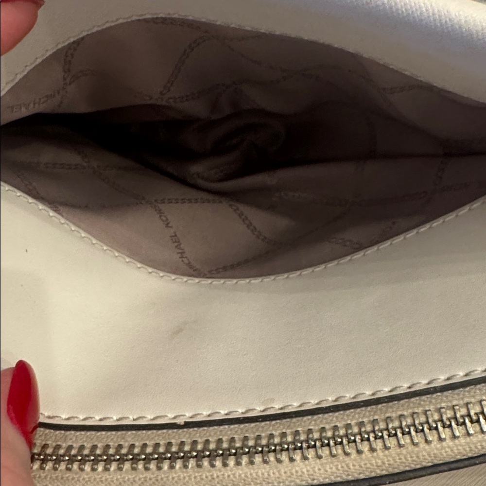 EUC! MICHAEL KORS Marilyn Medium Saffiano Leather Satchel - Picture 14 of 16